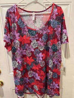 NWT LulaRoe Classic T size 3XL